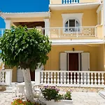 Apartment Mentikas Studios Laganas