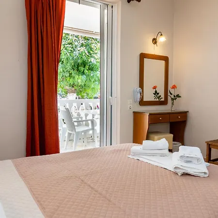 蒙提卡斯一室公寓酒店