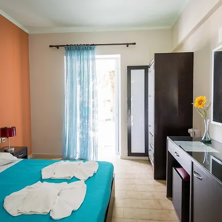 Mentikas Studios Apartment Laganas