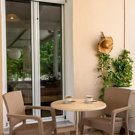 Mentikas Studios Apartment