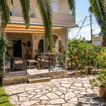 Mentikas דירה לגאנאס