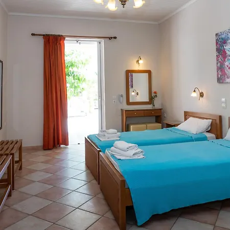 Mentikas Apartamento *