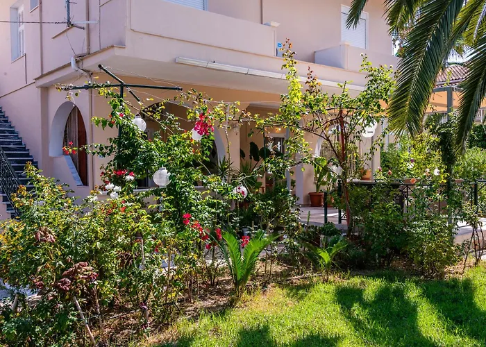 Mentikas Studios * Laganas