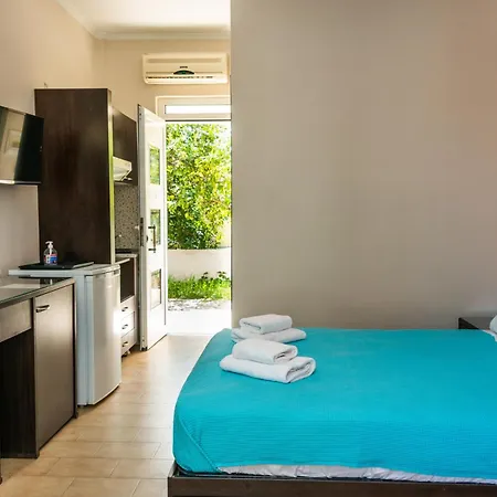 Mentikas Apartamento *